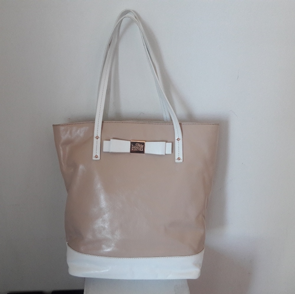 Badgley Mischka leather purse